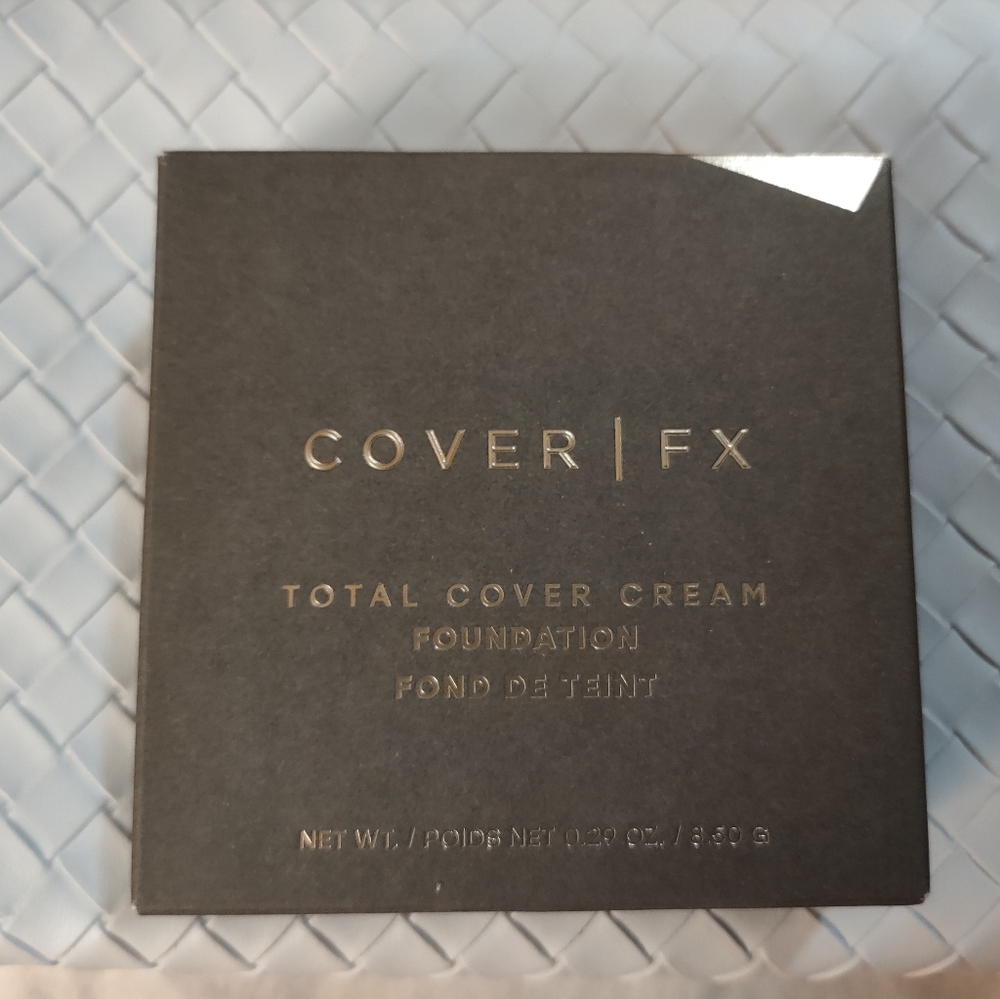 Total Cover Cream FoundationGreat for: Blemishes, Discoloration & Redness - F1